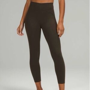 Lululemon Athletica Instill High-Rise Tight 25" Size 6